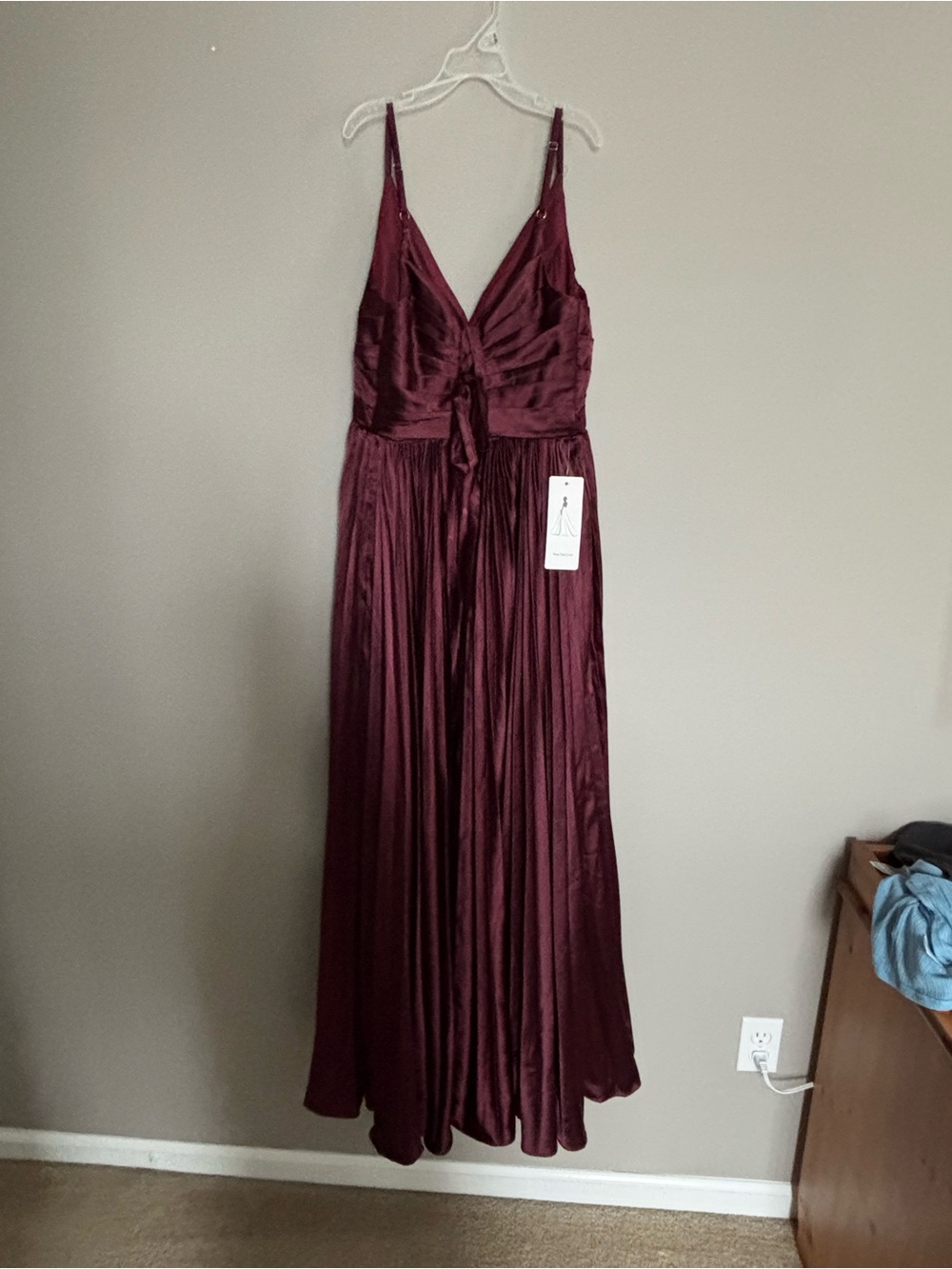 Satin V-Neck Pleated Maxi Dress - Picture 5 of 6